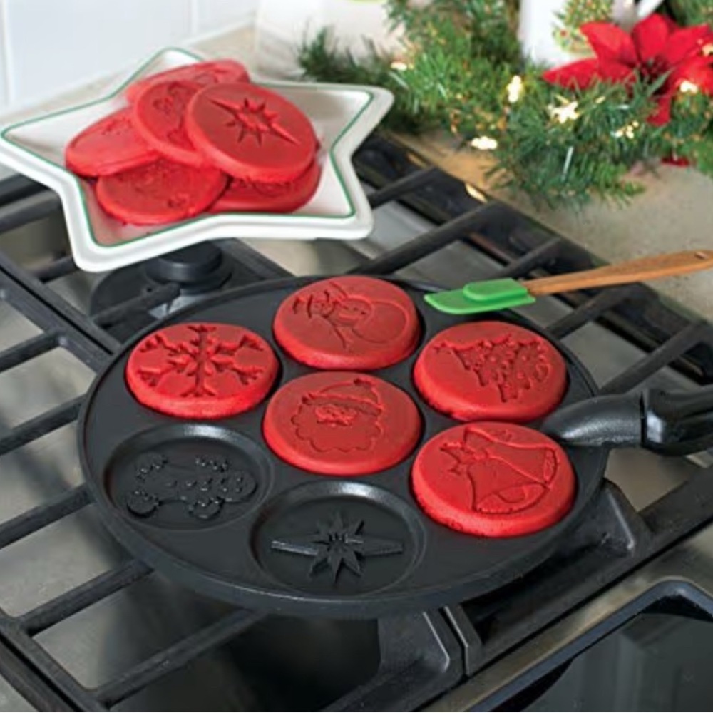 Nordicware Christmas holiday Pancake Pan - Picture 2 of 6